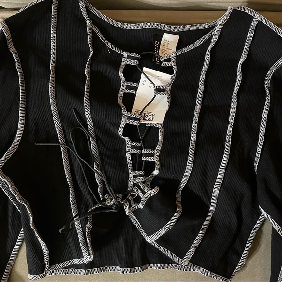 NWT Crop Top - Picture 2 of 3